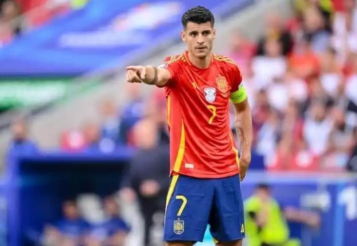 流浪射手！生涯累计2.11亿欧元转会费，还创造西班牙队史一项纪录