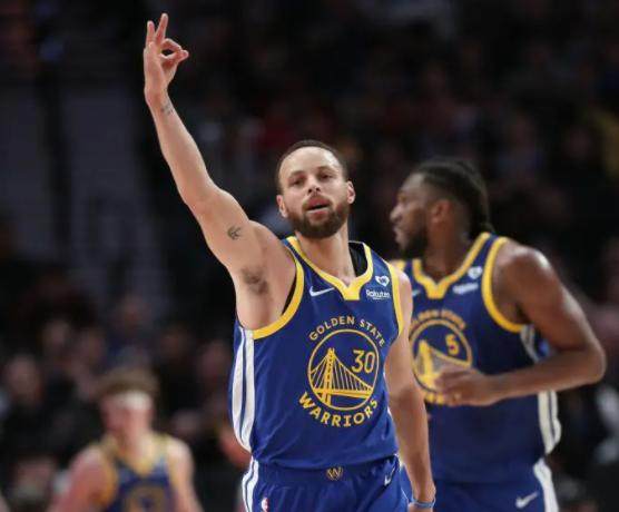 足球免费直播观看-勇士升西部第九！湖人陷绝境 詹皇难进季后赛？