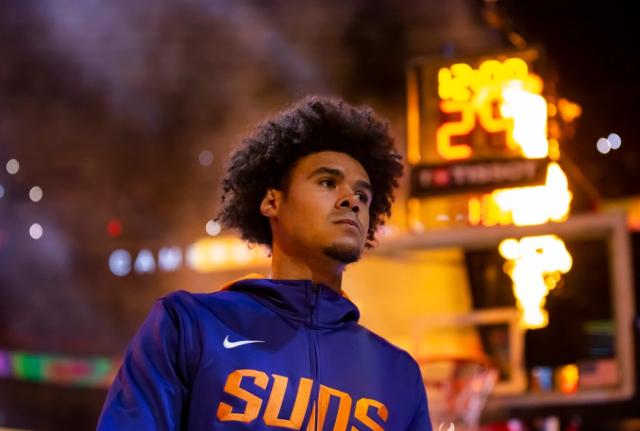 足球免费直播观看-19届豪赌者一览：约翰逊拒绝太阳4年7000万报价